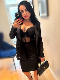 Edel Nutte Kellie Escort Wuppertal
